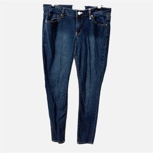 Torrid Denim Dark Wash with Manufacturer Fading Curvy Skinny Jeans Cut: 390100